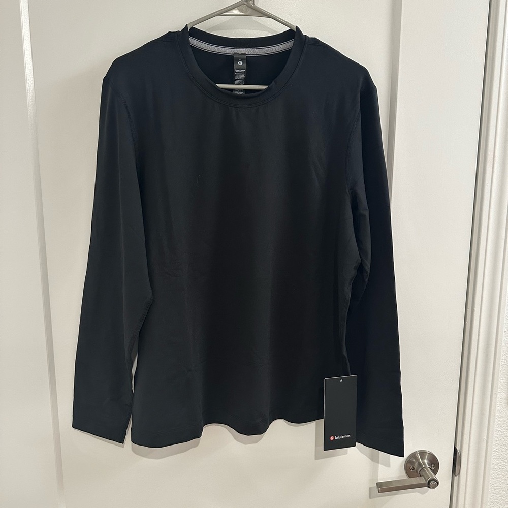 lululemon athletica Black Long Sleeve Tee